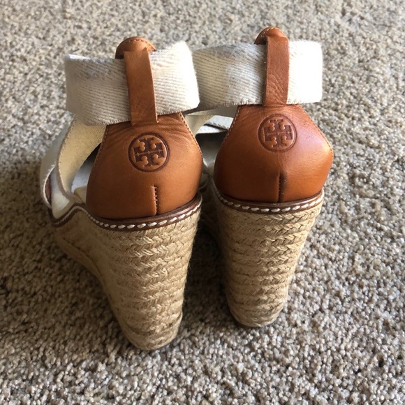 Tory burch wedge sandals 5B - Picture 2 of 9